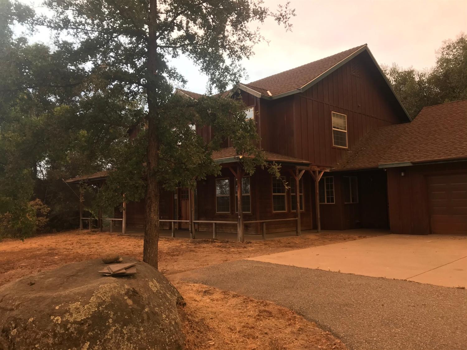 43121 Leach Road Ahwahnee, CA 93601 - Photo 2 of 31 Gallery Image 2