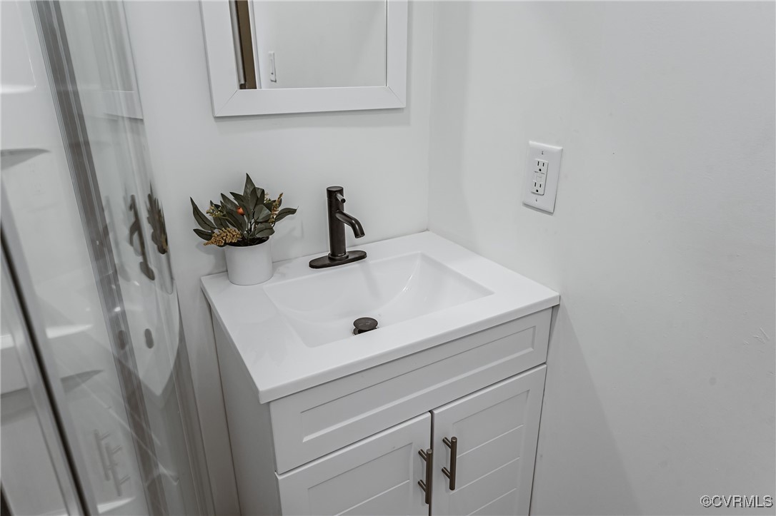 4901 Regina Road Sandston, VA 23150 - Photo 23 of 48 Gallery Image 23