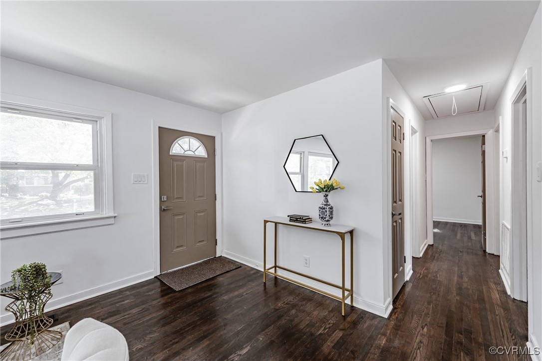 4901 Regina Road Sandston, VA 23150 - Photo 5 of 48 Gallery Image 5