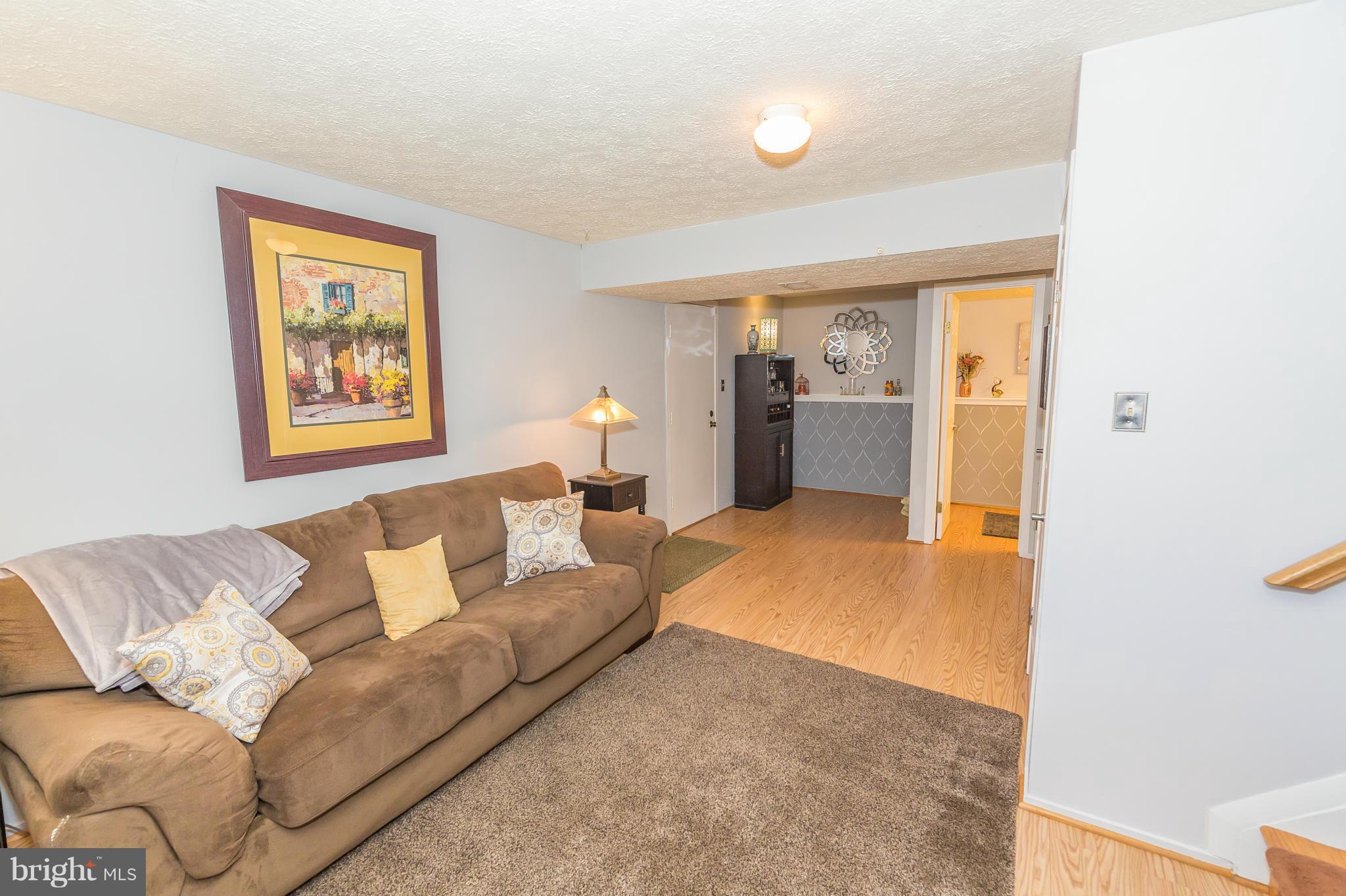 1119 Netherlands Court Silver Spring, MD 20905 - Photo 14 of 30 Family Room