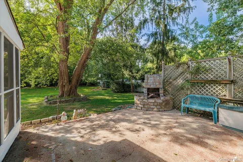 $829,000 | 62 Julbet Drive, Sayville, NY 11782