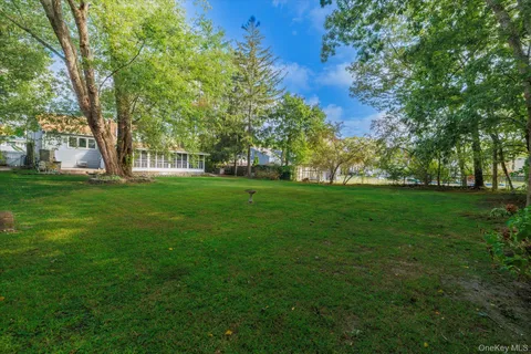 $829,000 | 62 Julbet Drive, Sayville, NY 11782