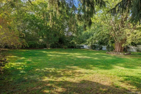 $829,000 | 62 Julbet Drive, Sayville, NY 11782