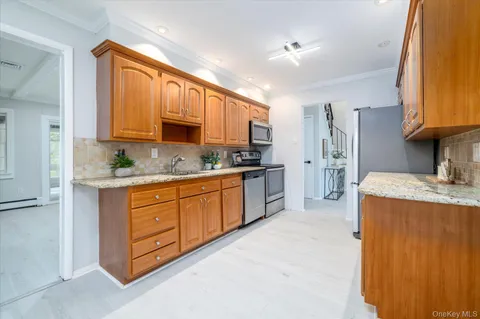 $829,000 | 62 Julbet Drive, Sayville, NY 11782