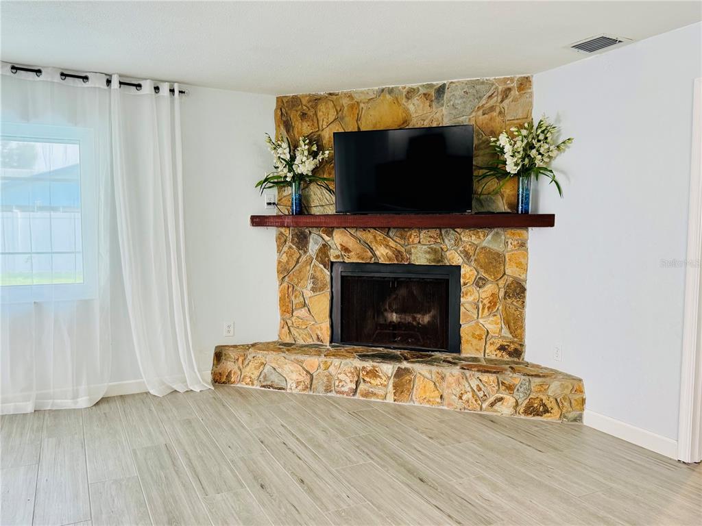 6511 Jarvis Road Sarasota, FL 34241 - Photo 7 of 31 Gallery Image 7