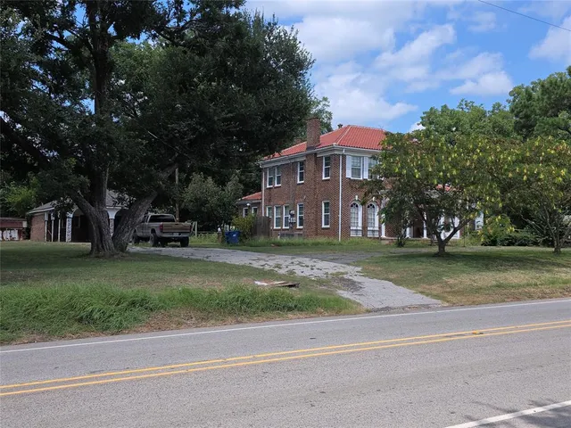 $323,900 | 408 East San Saba Street, Wortham, TX 76693