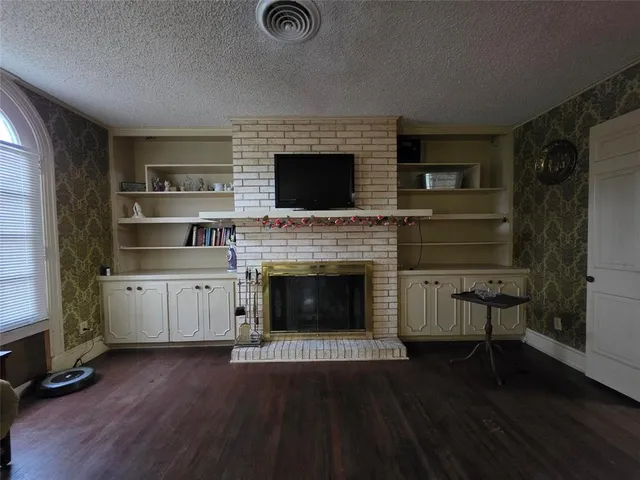 $323,900 | 408 East San Saba Street, Wortham, TX 76693