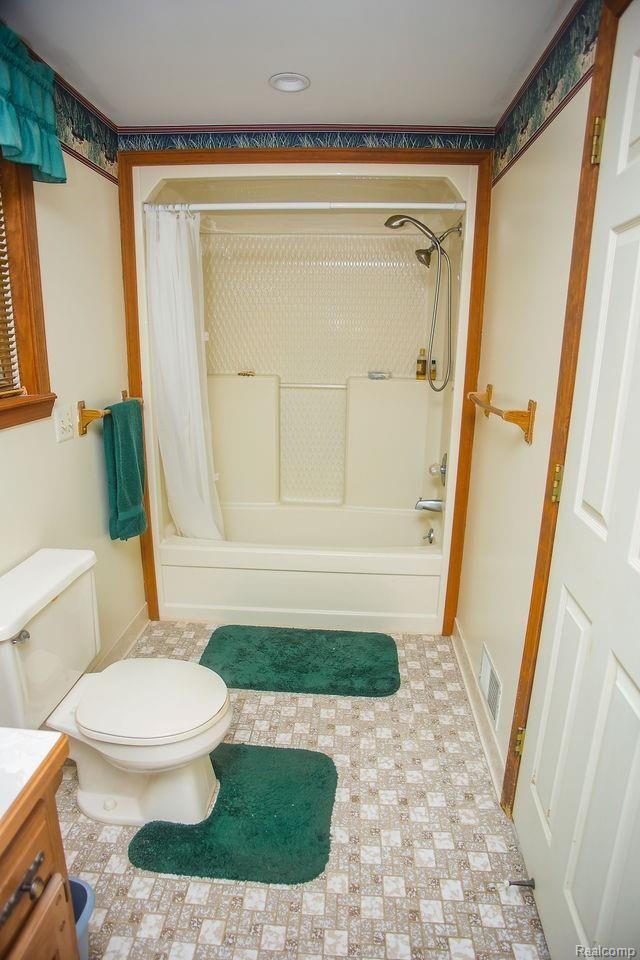 4015 Jefferson Road North Branch, MI 48461 - Photo 32 of 43 IMG_0441.jpg