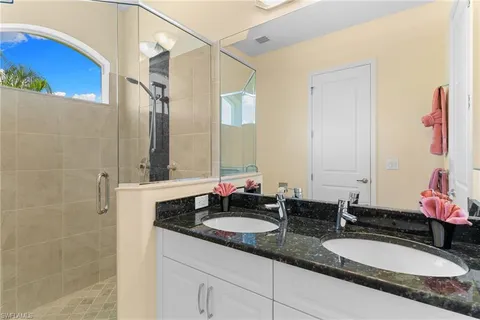 $1,374,000 | 3522 Southeast 19th Avenue, Cape Coral, FL 33904