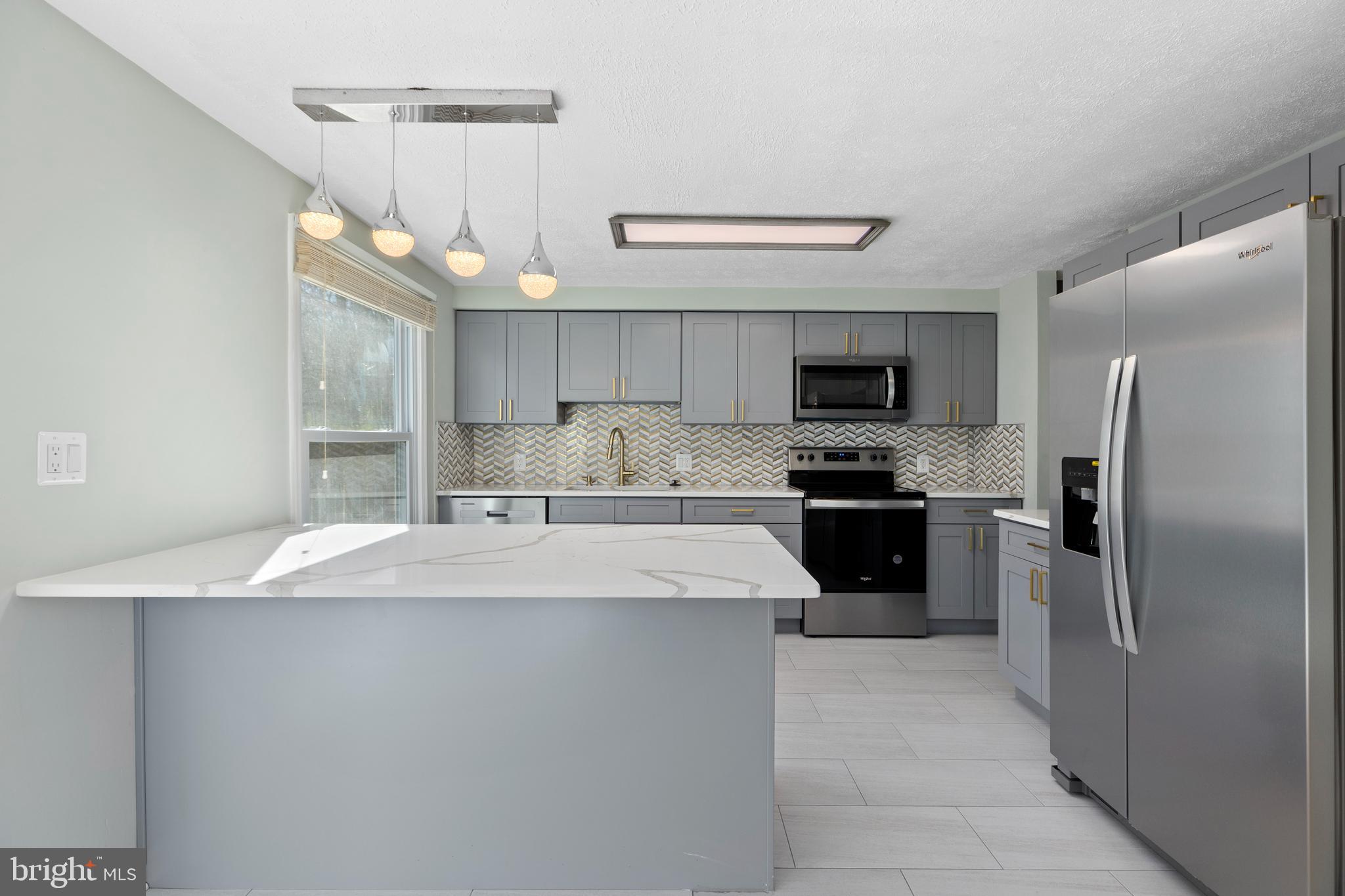 12262 Turkey Wing Court Reston, VA 20191 - Photo 13 of 39 Gallery Image 13
