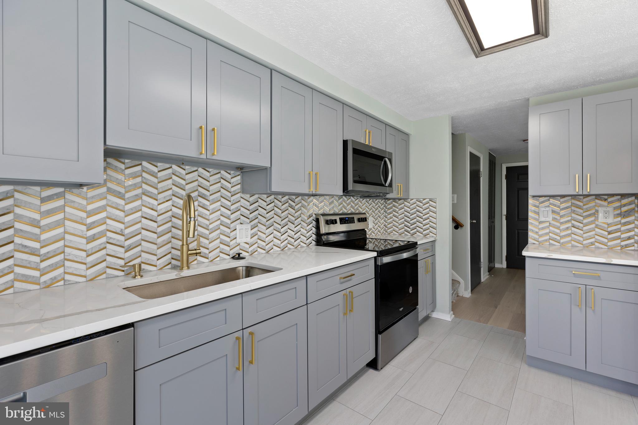 12262 Turkey Wing Court Reston, VA 20191 - Photo 17 of 39 Gallery Image 17