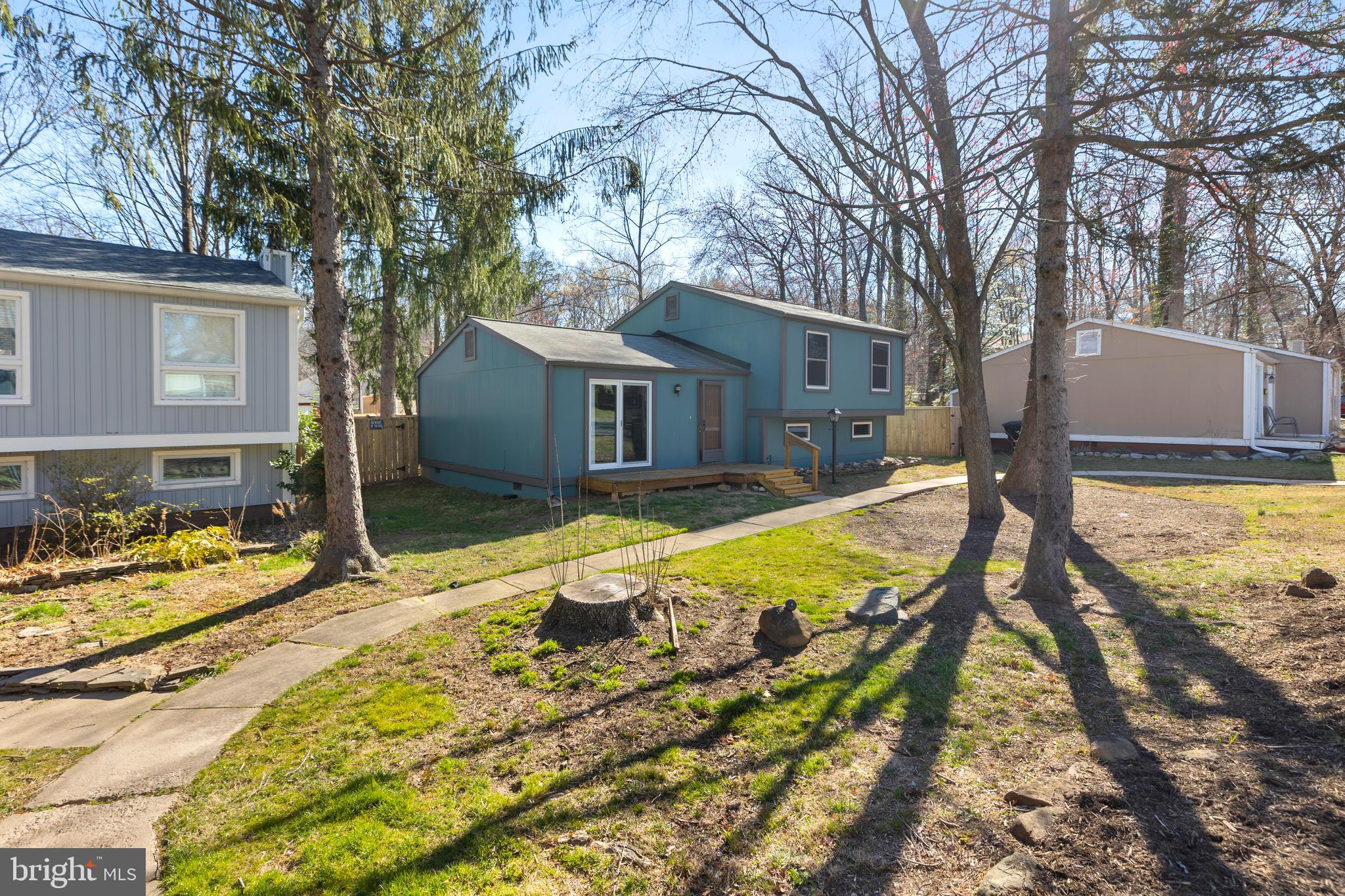 12262 Turkey Wing Court Reston, VA 20191 - Photo 5 of 39 Gallery Image 5