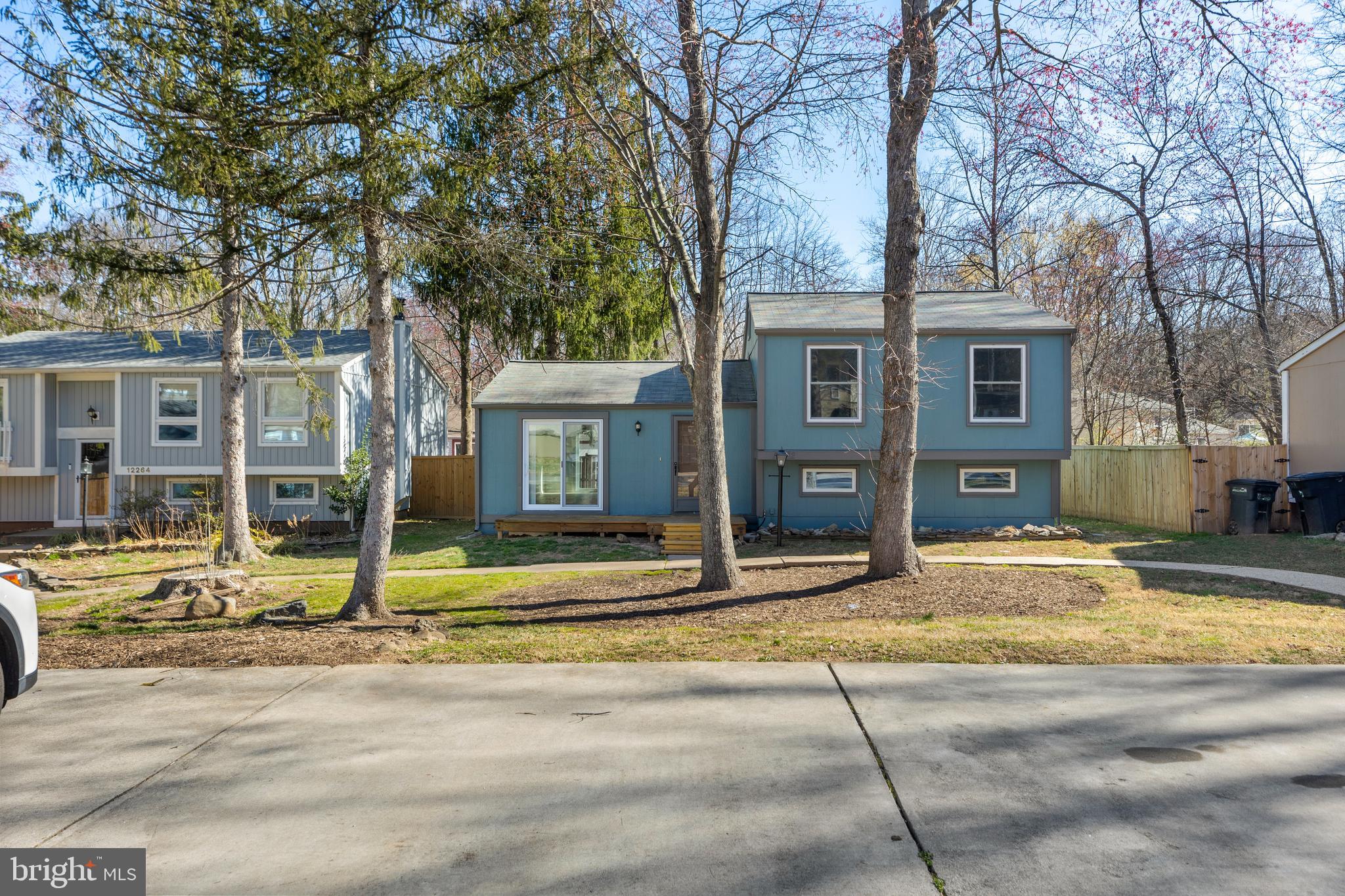 12262 Turkey Wing Court Reston, VA 20191 - Photo 6 of 39 Gallery Image 6