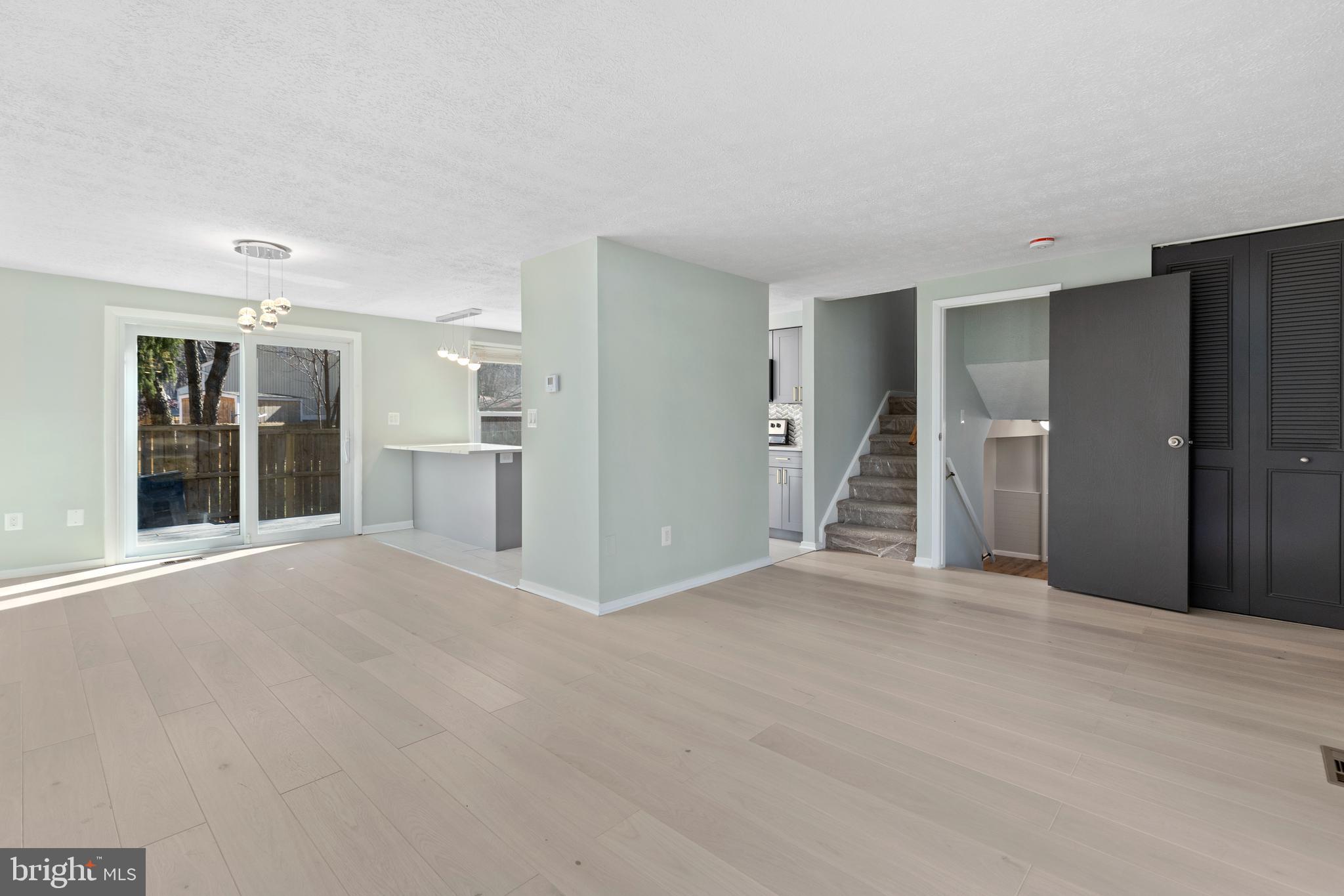 12262 Turkey Wing Court Reston, VA 20191 - Photo 8 of 39 Gallery Image 8