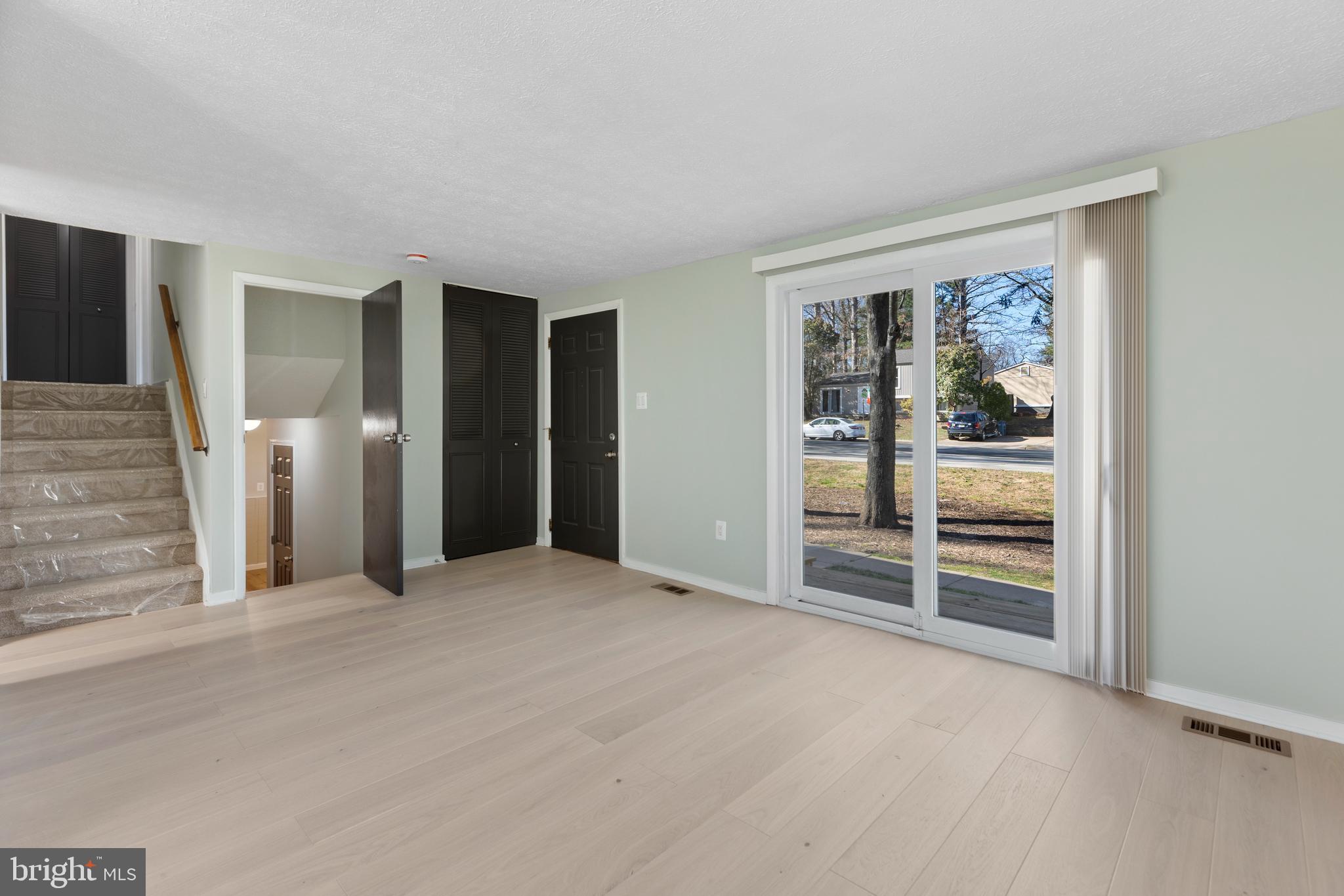 12262 Turkey Wing Court Reston, VA 20191 - Photo 9 of 39 Gallery Image 9
