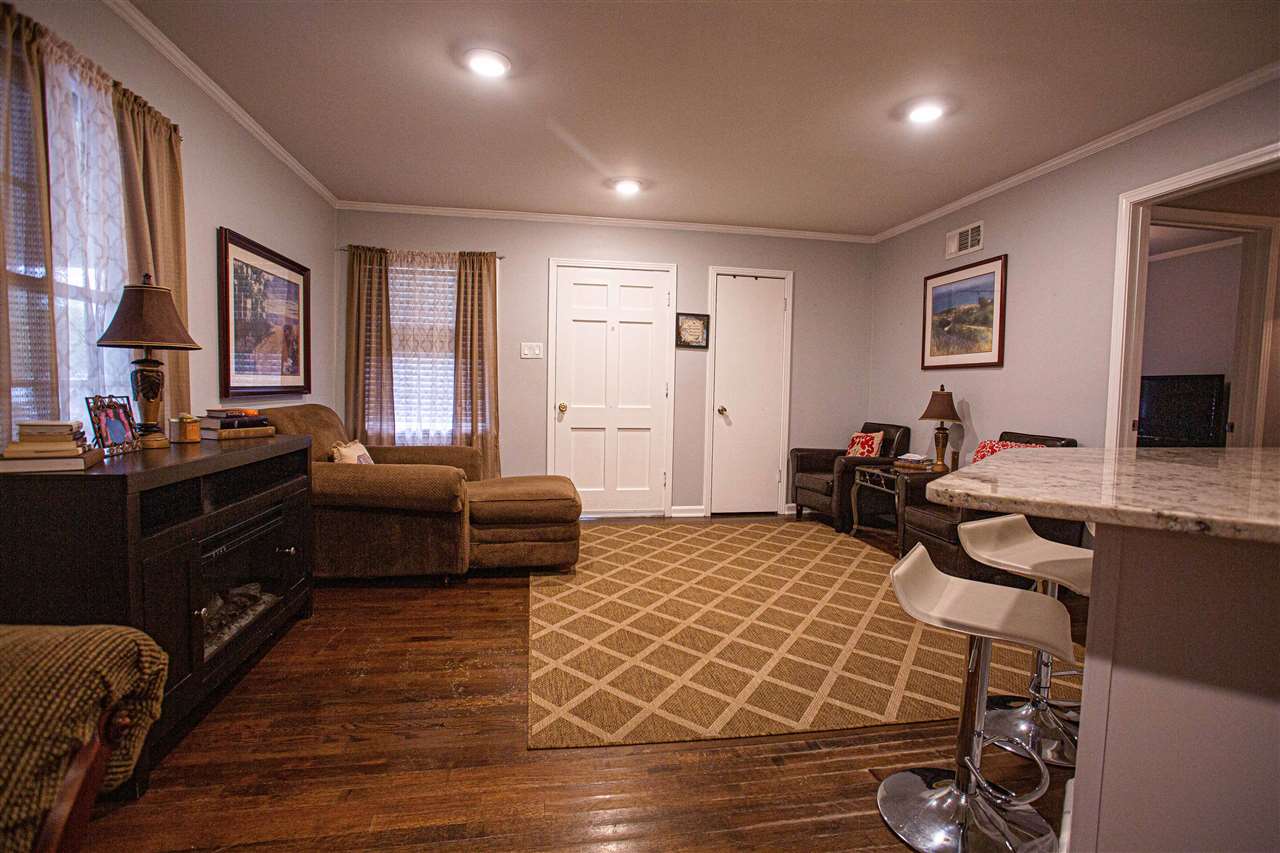 1059 Whitten Road Memphis, TN 38134 - Photo 4 of 22