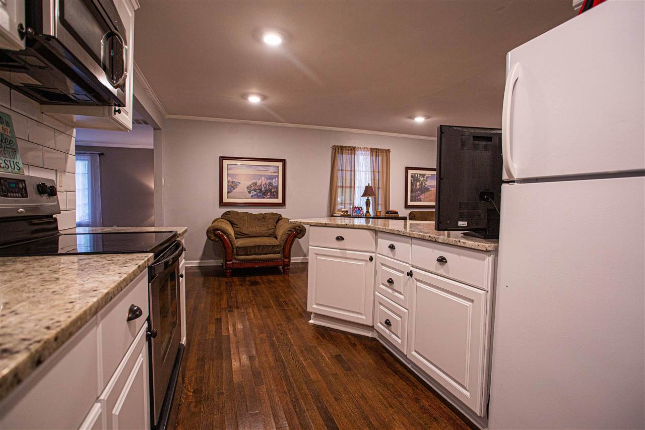 1059 Whitten Road Memphis, TN 38134 - Photo 8 of 22