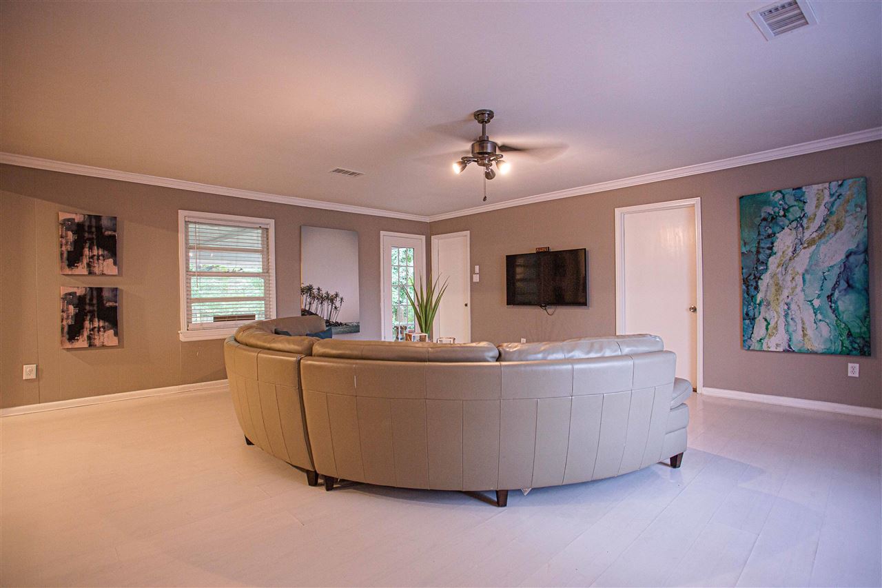 1059 Whitten Road Memphis, TN 38134 - Photo 10 of 22