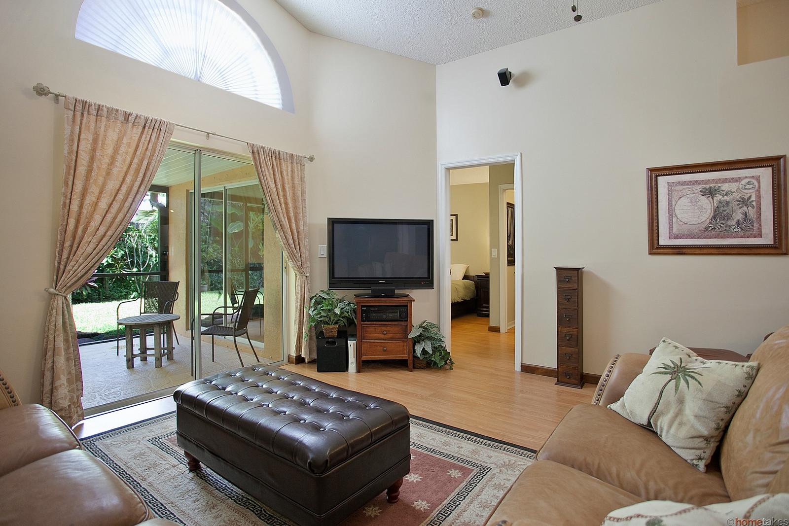 6393 Pompano Street Jupiter, FL 33458 - Photo 5 of 20 3 Living room 2