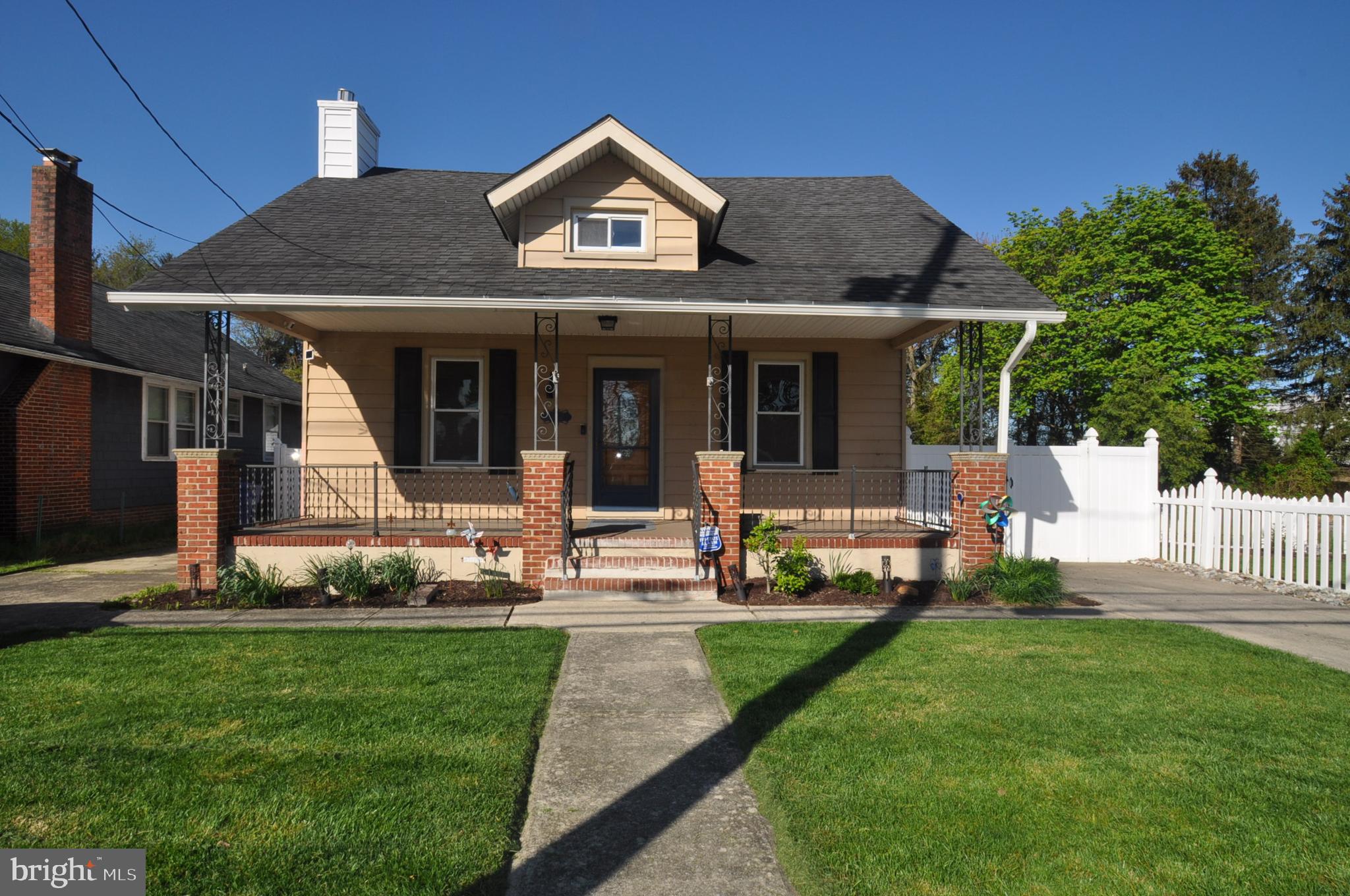 402 Neck Road Burlington, NJ 08016 - Photo 1 of 33