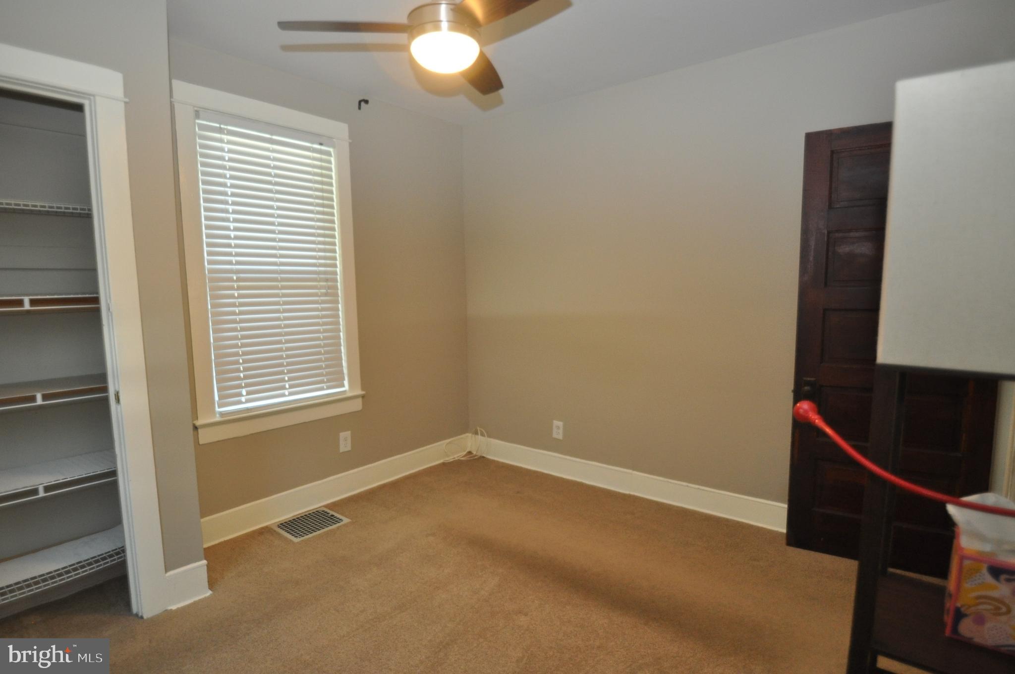 402 Neck Road Burlington, NJ 08016 - Photo 17 of 33 Bedroom