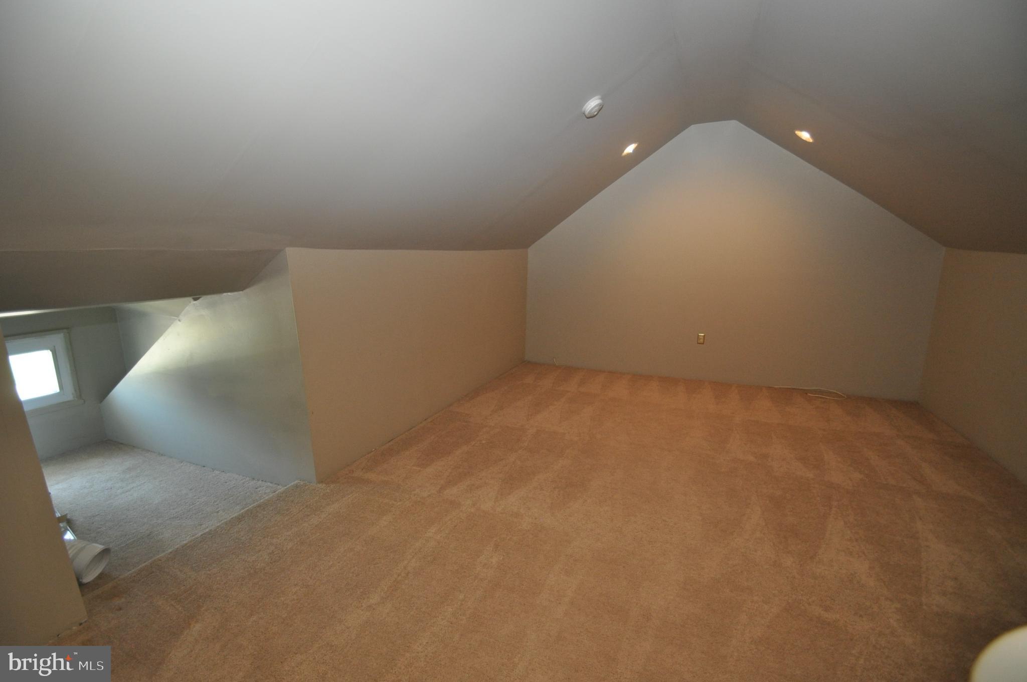 402 Neck Road Burlington, NJ 08016 - Photo 19 of 33 Bedroom