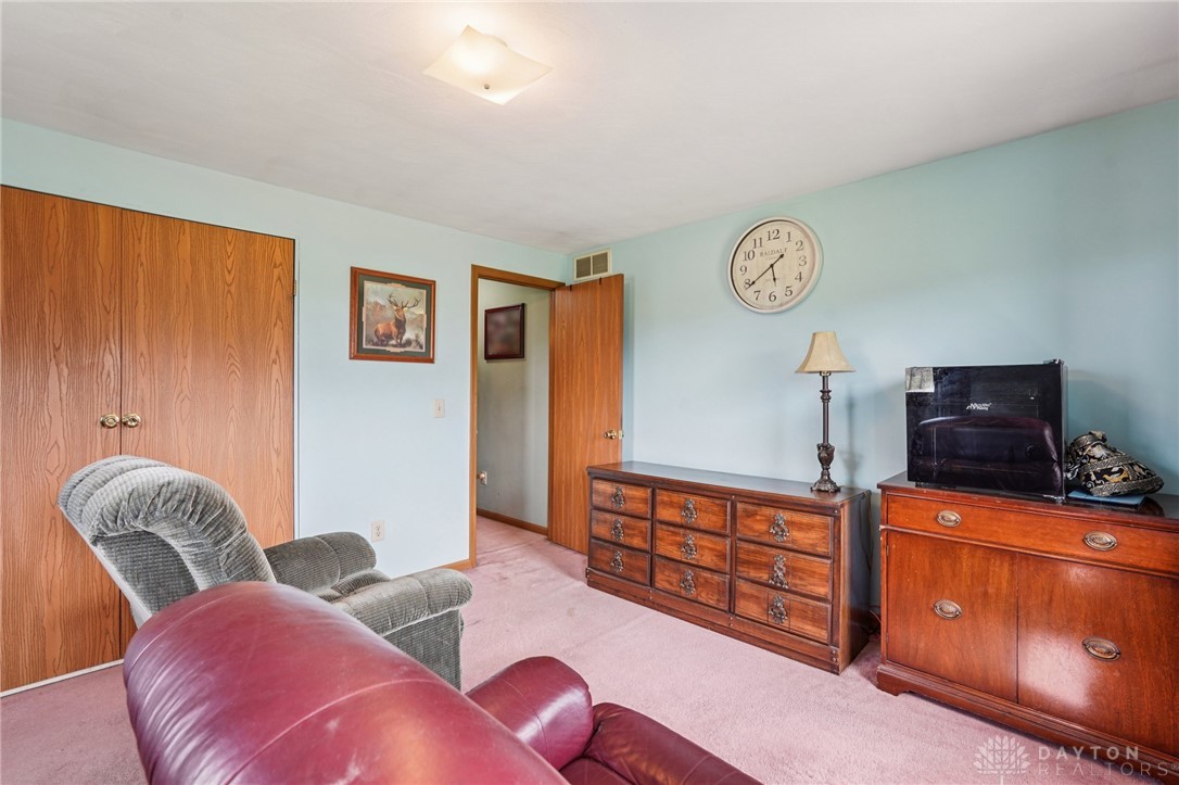 203 North Bickett Road Xenia, OH 45385 - Photo 28 of 68