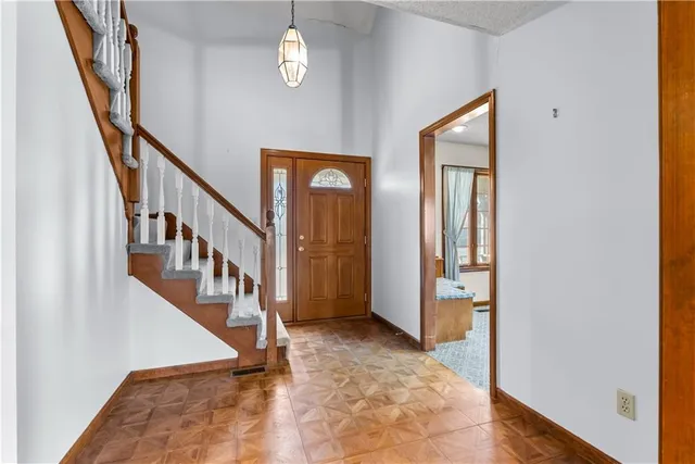 $269,900 | 2124 Northwest 12 Street, Blue Springs, MO 64015