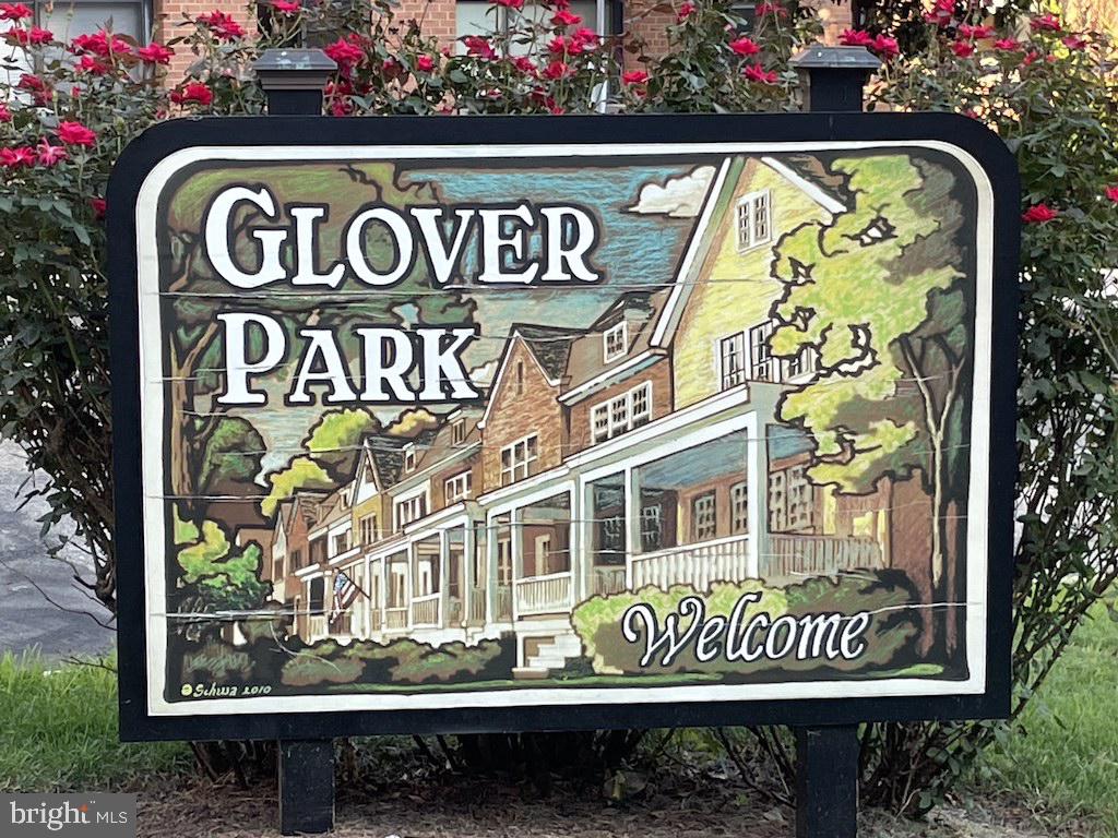 4000 Tunlaw Road Northwest, Unit 516 Washington, DC 20007 - Photo 22 of 35 a front view of a sign board