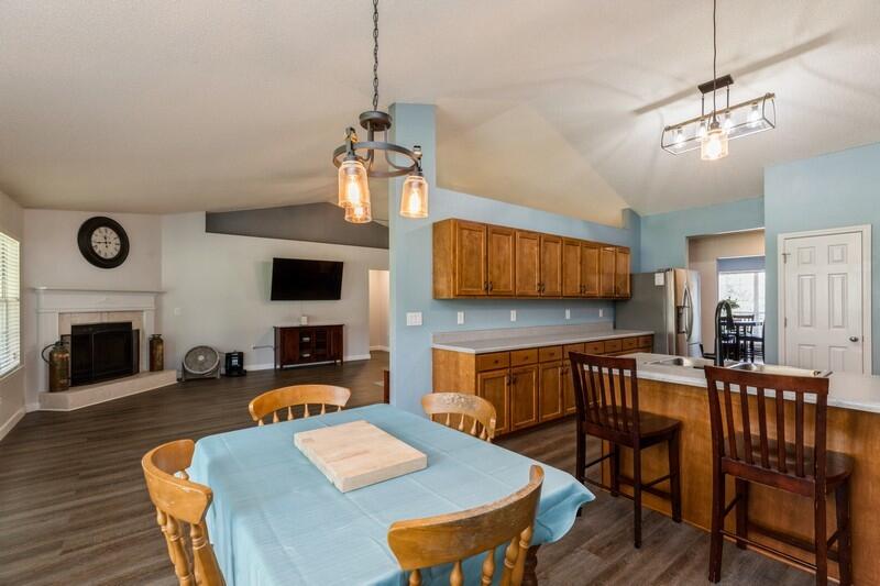 225 Raptor Drive Crestview, FL 32536 - Photo 12 of 39 Gallery Image 12