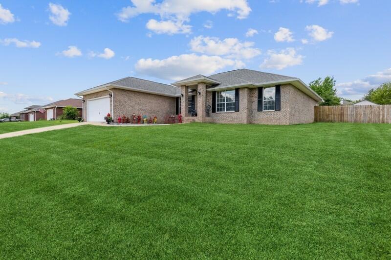 225 Raptor Drive Crestview, FL 32536 - Photo 37 of 39 Gallery Image 37