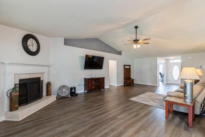 225 Raptor Drive Crestview, FL 32536 - Photo 7 of 39 Gallery Image 7