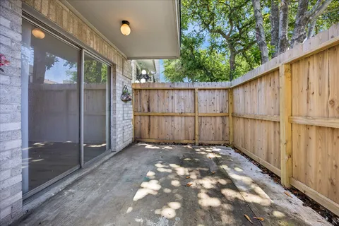 $135,000 | 6500 Sands Point Drive, Unit 407, Houston, TX 77074