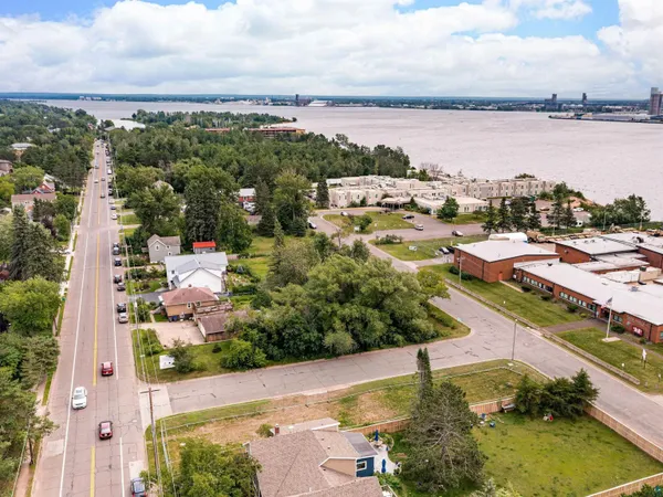 $300,000 | 1439 Minnesota Avenue, Duluth, MN 55802