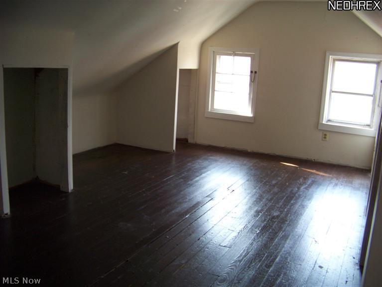 249 Center Road Bedford, OH 44146 - Photo 18 of 25 Third floor - another bonus room - quite large