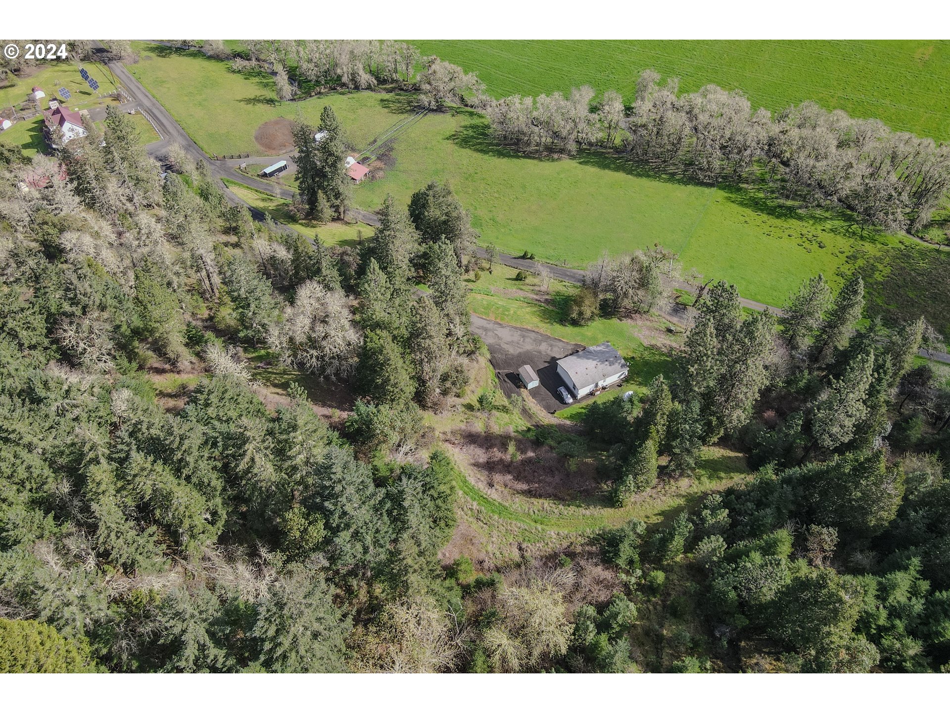 405 Dawson Road Roseburg, OR 97470 - Photo 16 of 46 Gallery Image 16