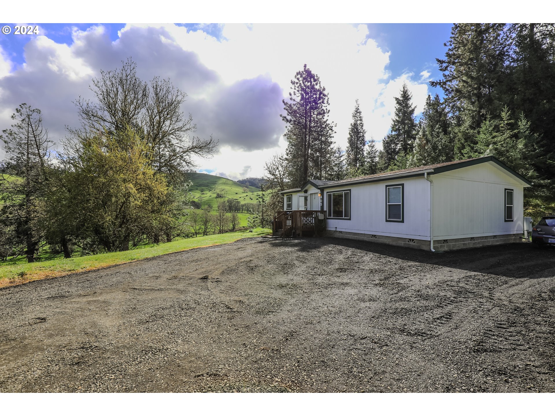 405 Dawson Road Roseburg, OR 97470 - Photo 2 of 46 Gallery Image 2