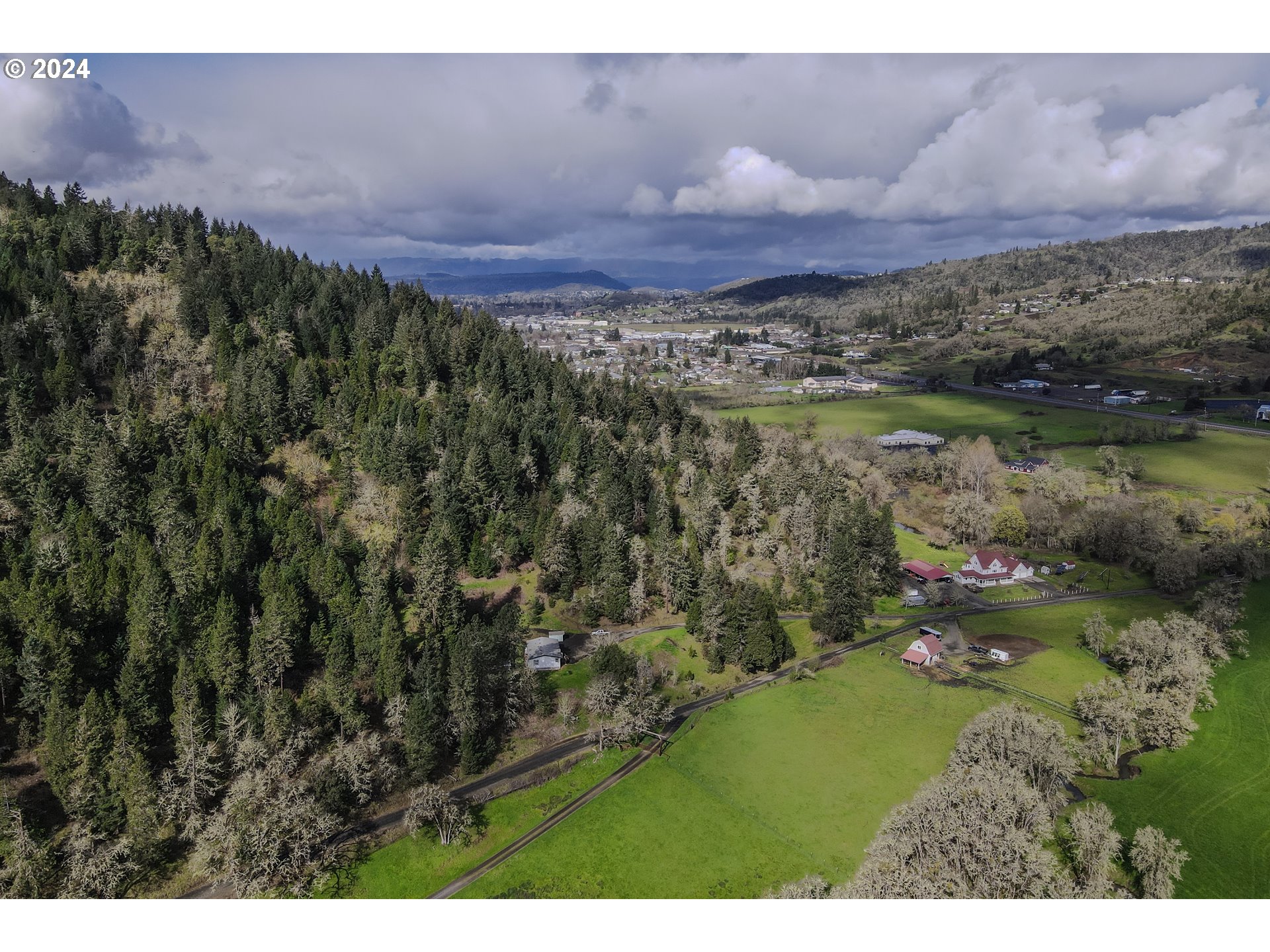 405 Dawson Road Roseburg, OR 97470 - Photo 23 of 46 Gallery Image 23