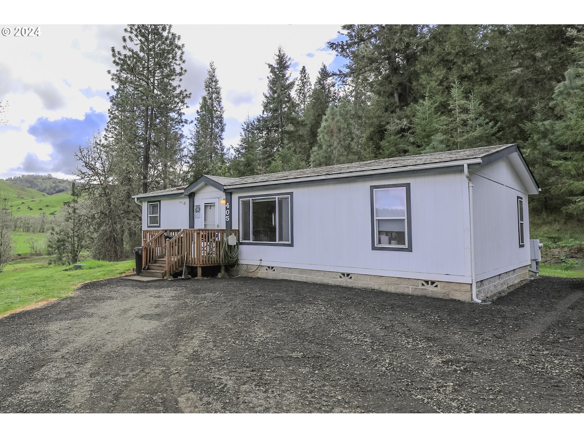 405 Dawson Road Roseburg, OR 97470 - Photo 3 of 46 Gallery Image 3