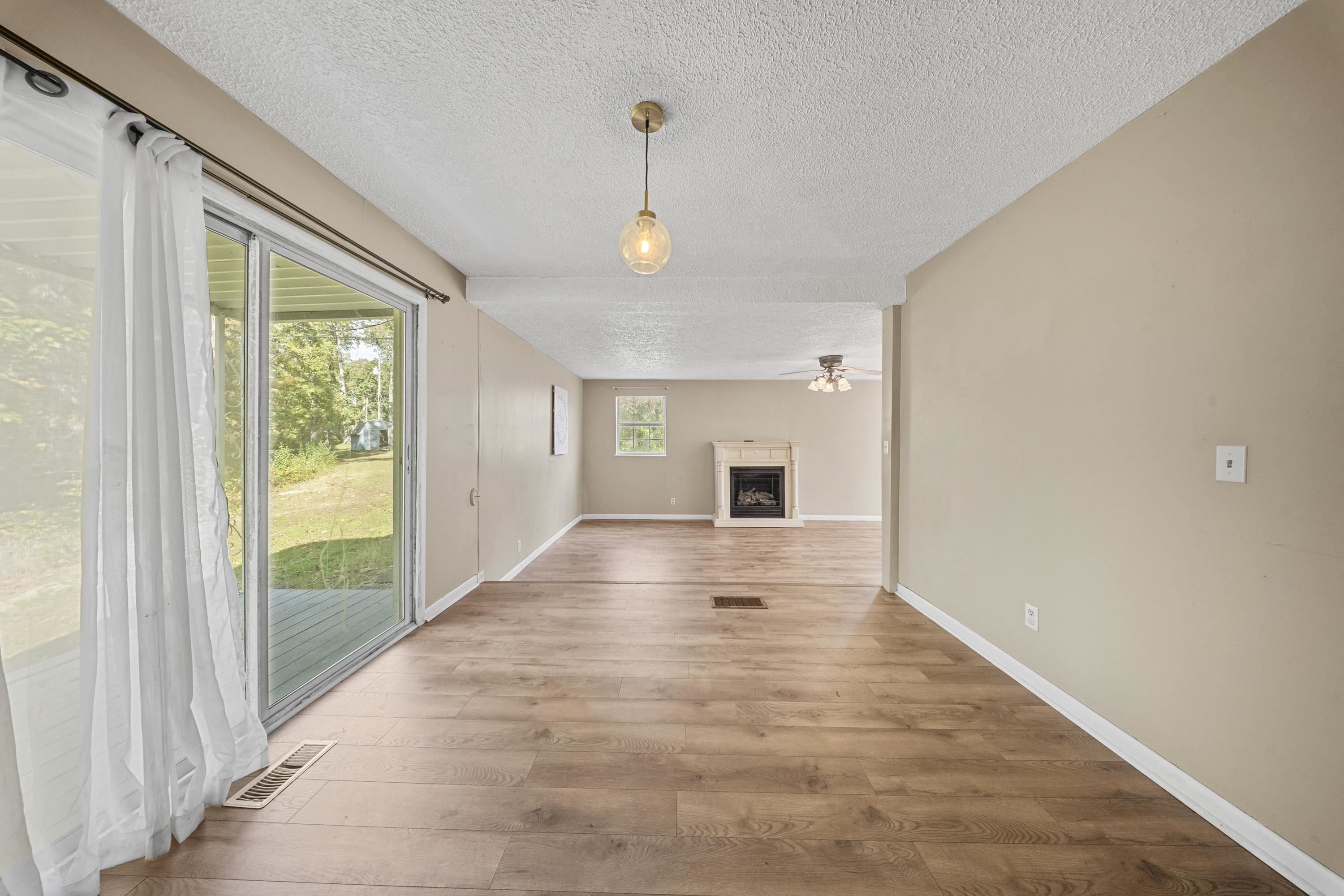 1719 Booth Quillen Road Ashland, KY 41102 - Photo 11 of 33