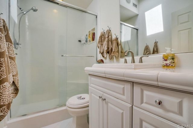 $1,050,000 | 460 Peralta Avenue, Long Beach, CA 90803