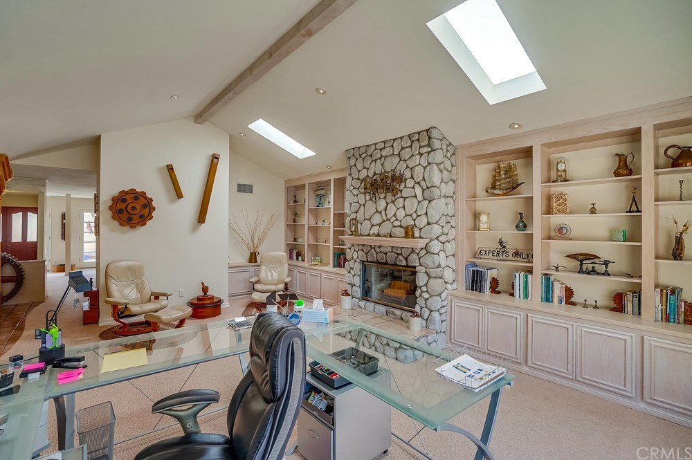 460 Peralta Avenue Long Beach, CA 90803 - Photo 8 of 42