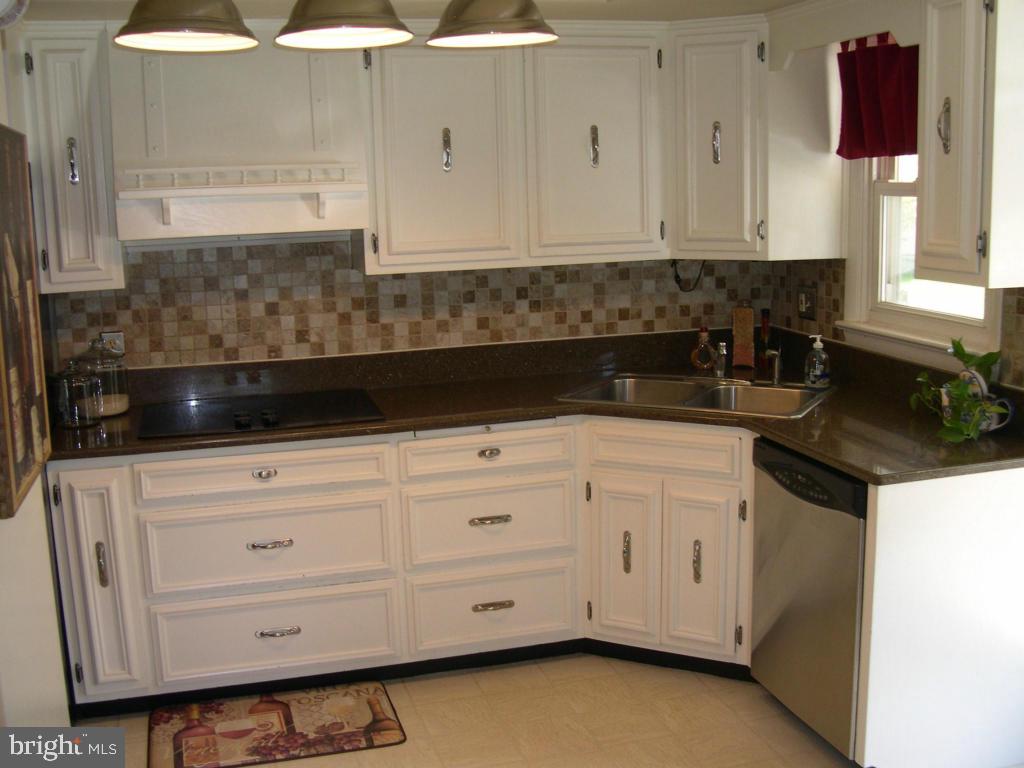 441 West Marion Street Lititz, PA 17543 - Photo 8 of 12 Gallery Image 8