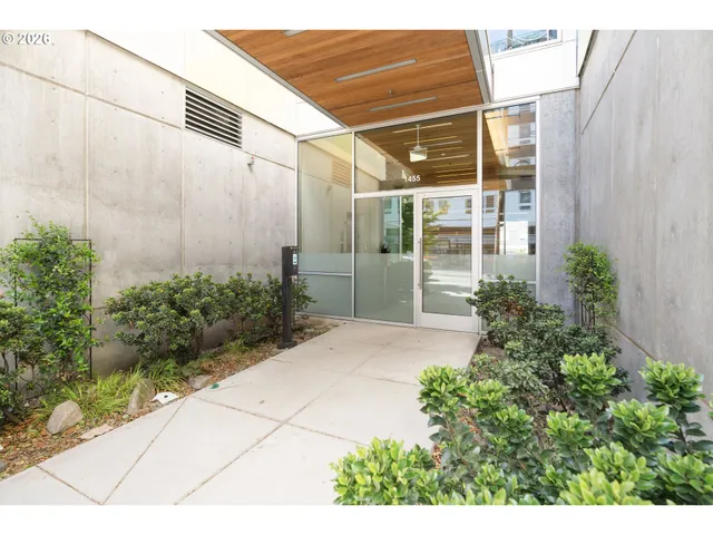 a view of entryway gate