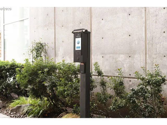 a view of a entrance of the building