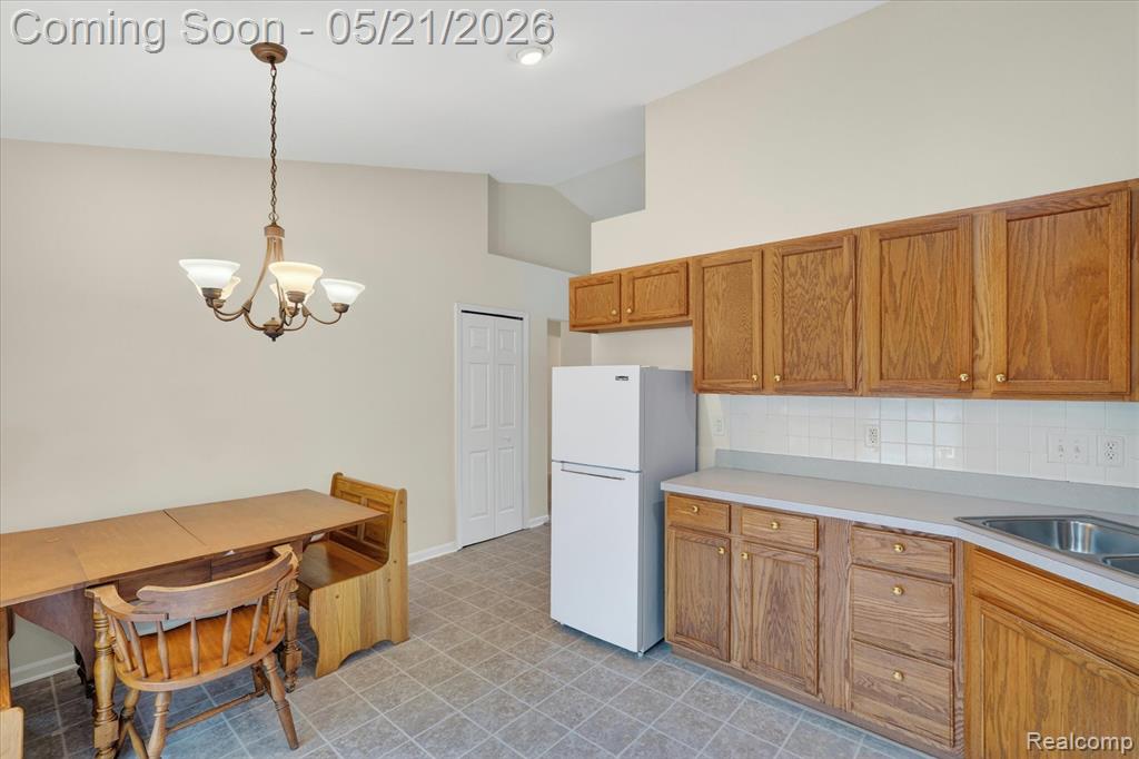 1607 Cedarwood Drive Flushing, MI 48433 - Photo 11 of 27
