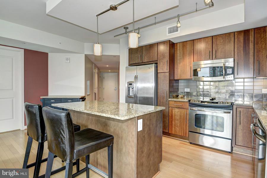1025 First Street Southeast, Unit 415 Washington, DC 20003 - Photo 10 of 26 Kitchen