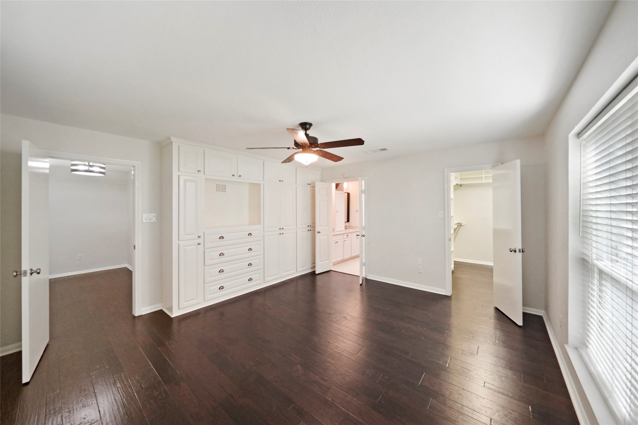 14443 Lyric Road Conroe, TX 77302 - Photo 20 of 49 Primary bedroom