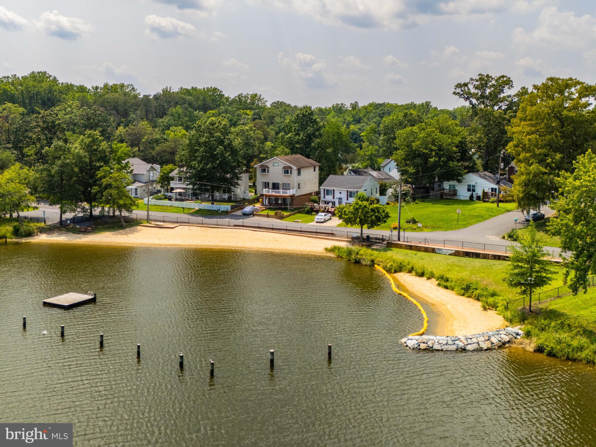1813 Potomac Road Edgewater, MD 21037 - Photo 74 of 101 Sandy beach shoreline with homes