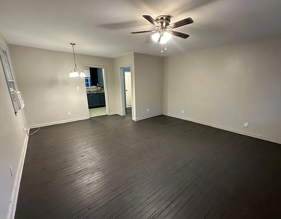 612 Albany Street Brunswick, GA 31520 - Photo 3 of 13